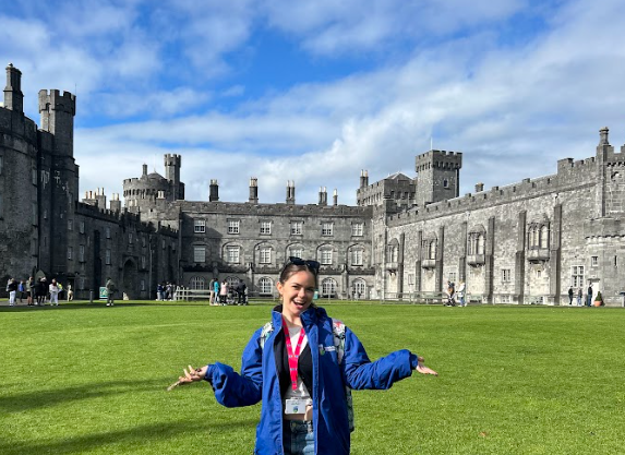 Student in front of Castle